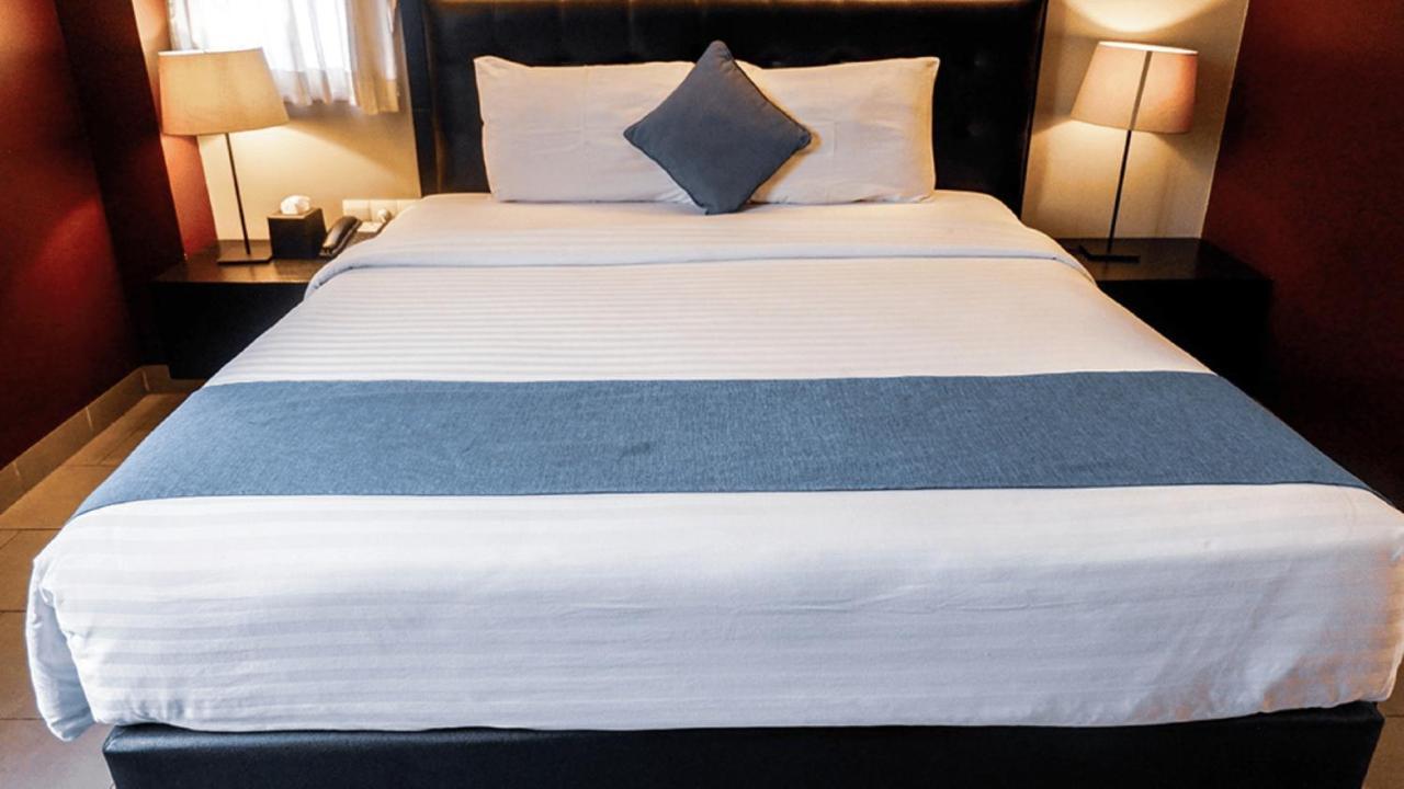 Triple Seven Bed & Breakfast Bandung Dış mekan fotoğraf